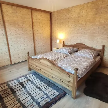 Grosszuegige Wohnung Zum Wohlfuehlen Mit 120Qm Gaggenau Buitenkant foto